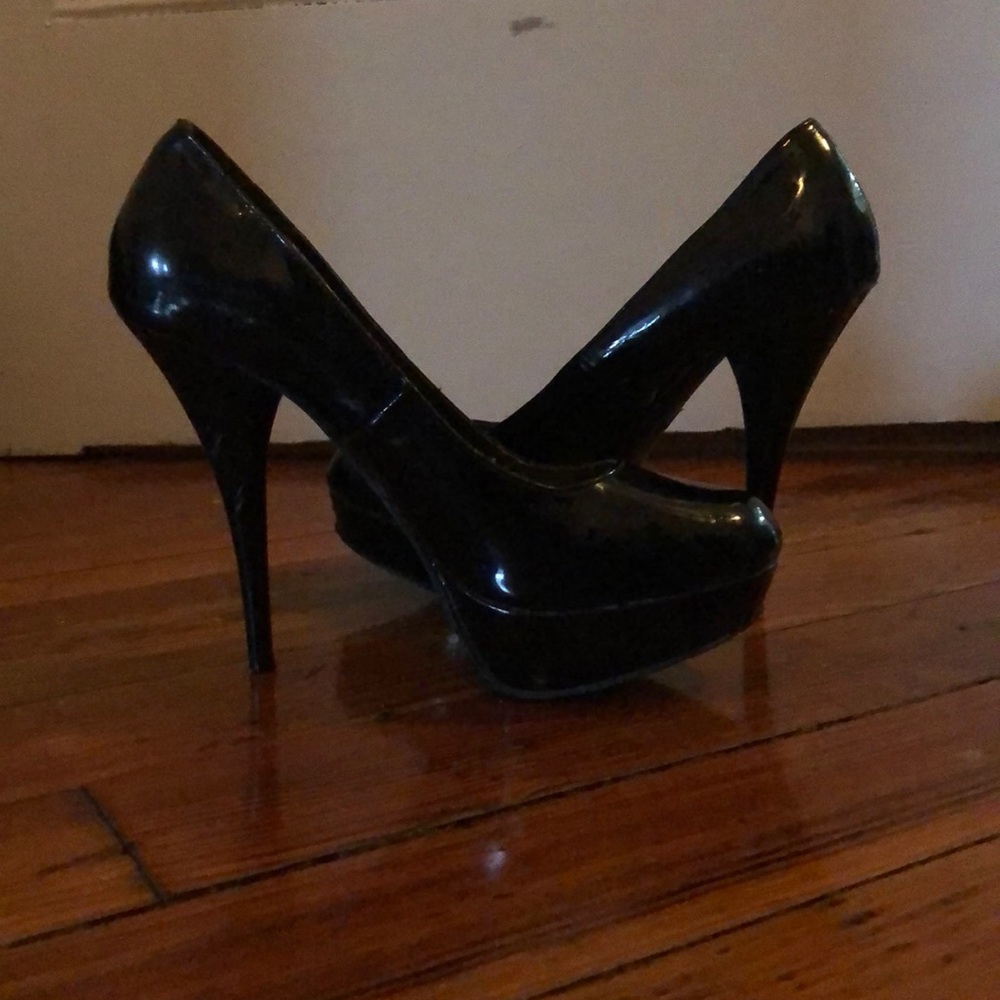 Classic black pumps